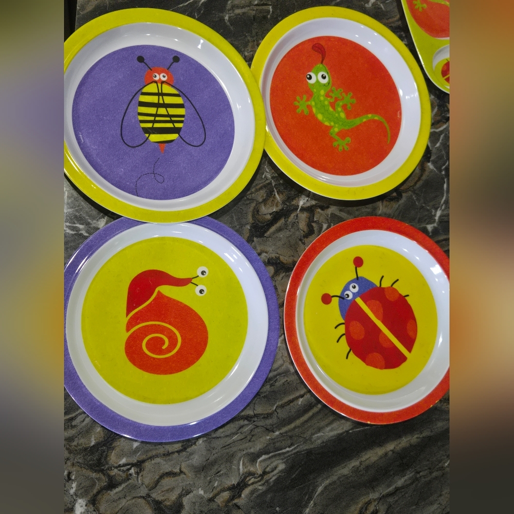 Citrus Grove Insect Plate Set - Picture 2 of 3